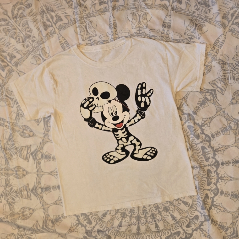 Disney Mickey Mouse Skeleton Costume White Graphic Tee Youth Medium
